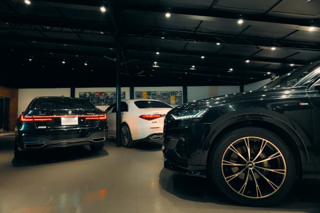 Luxury Car