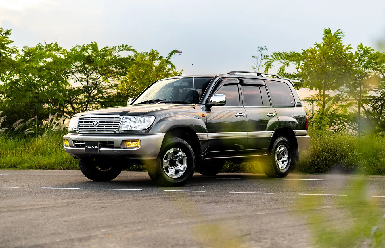 Toyota  Land Cruiser 105