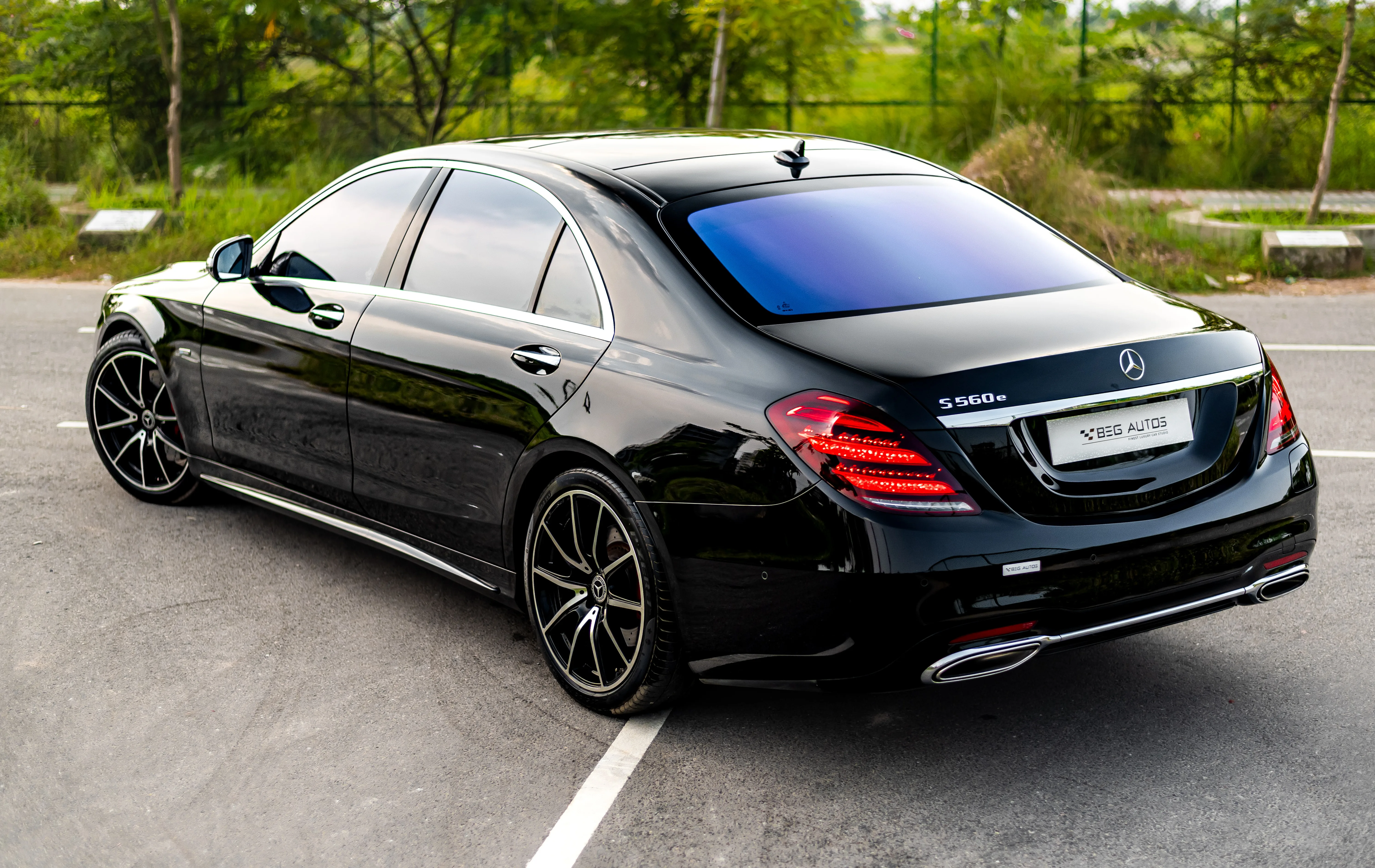 Mercedes-Benz S 560e