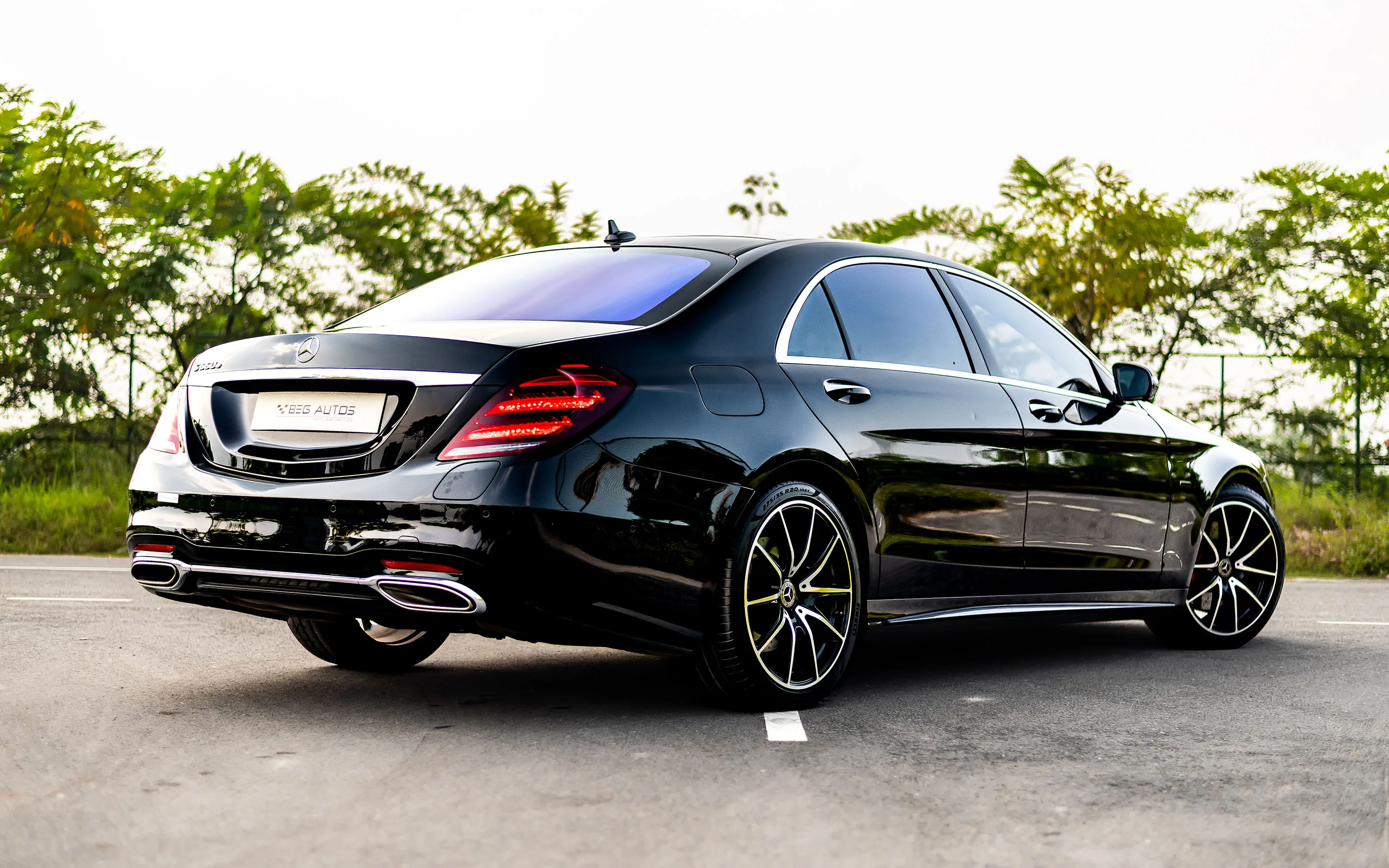 Mercedes-Benz S 560e