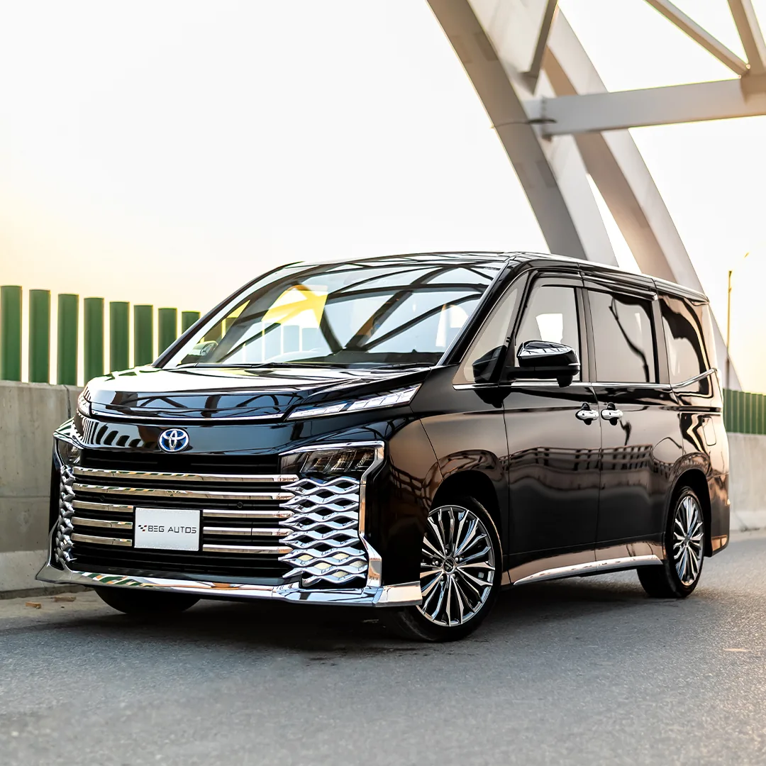 Front view of  Toyota 2022 in Black