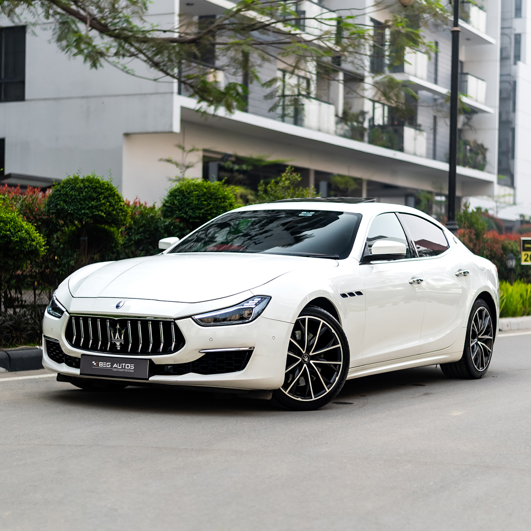 Front view of 2023 Maserati 2021 in White