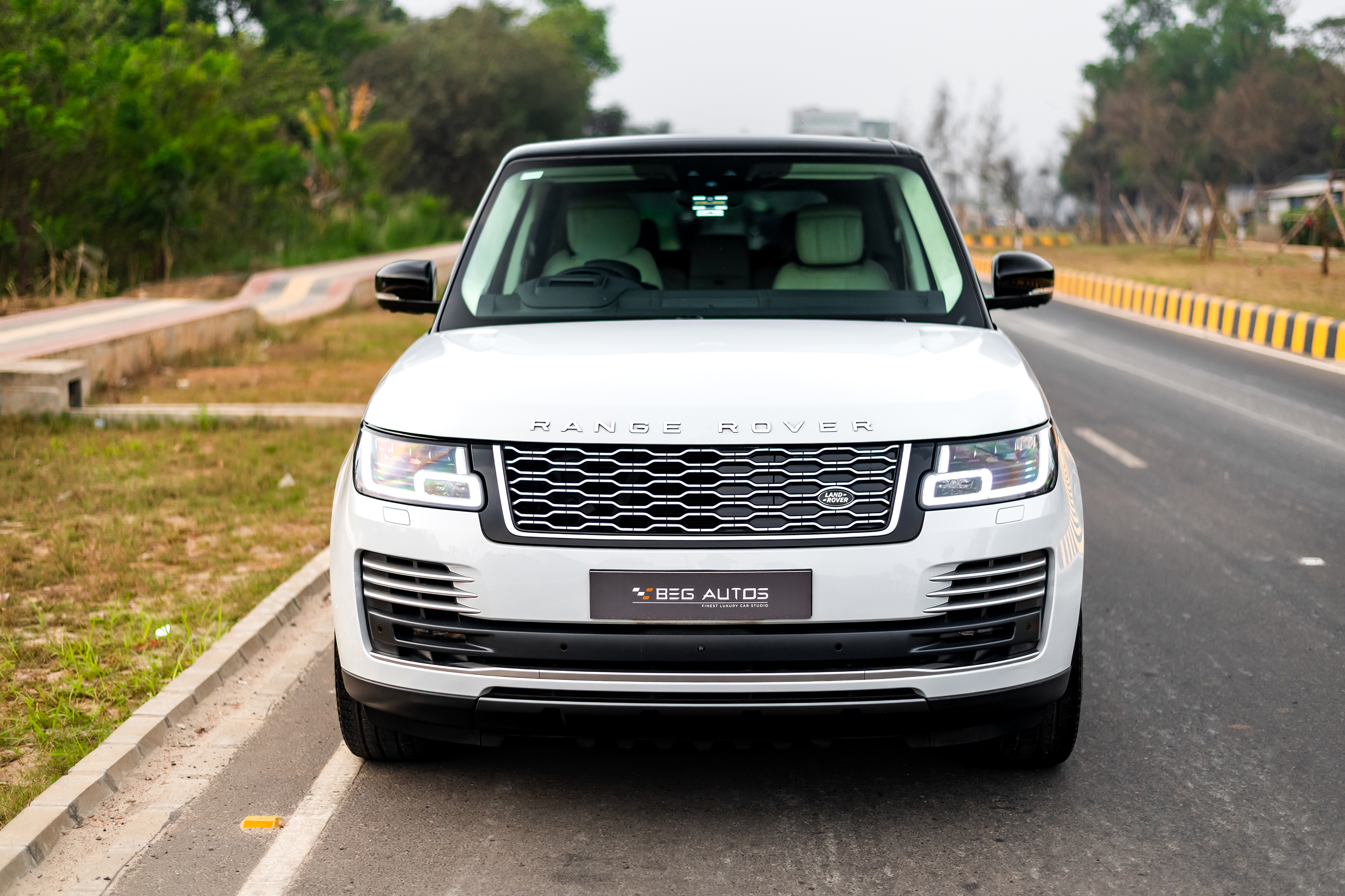 View of 2019 Land Rover 2019 in White